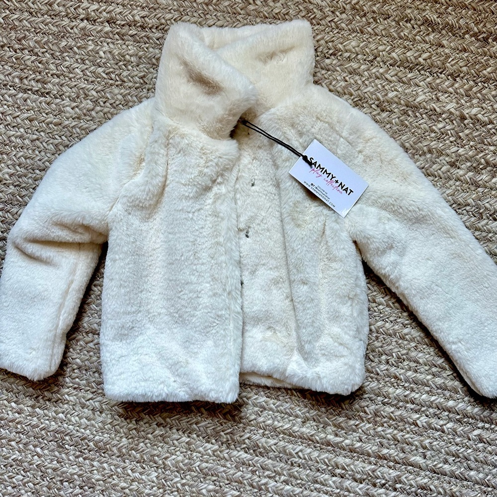 New with tags Sammy + Nat ivory faux fur 3T jacket